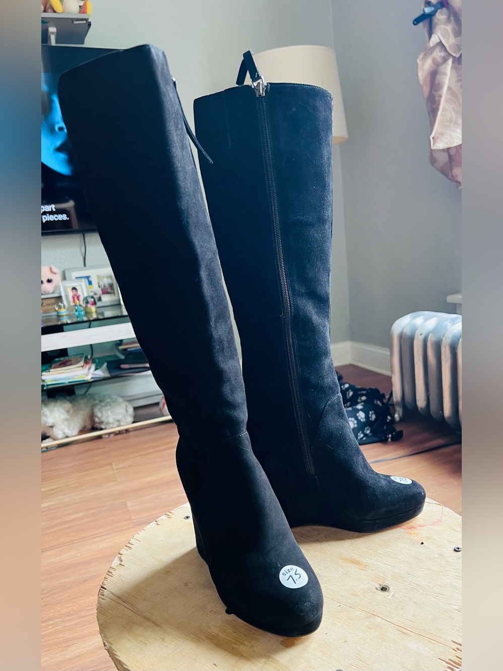 Beautiful Nine West black faux suede knee-high boots7.5